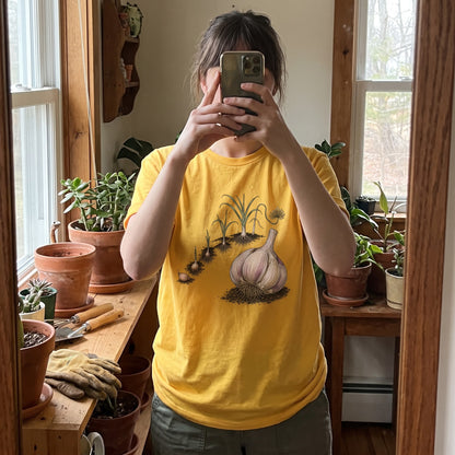 Garlic Growing Cycle T-Shirt