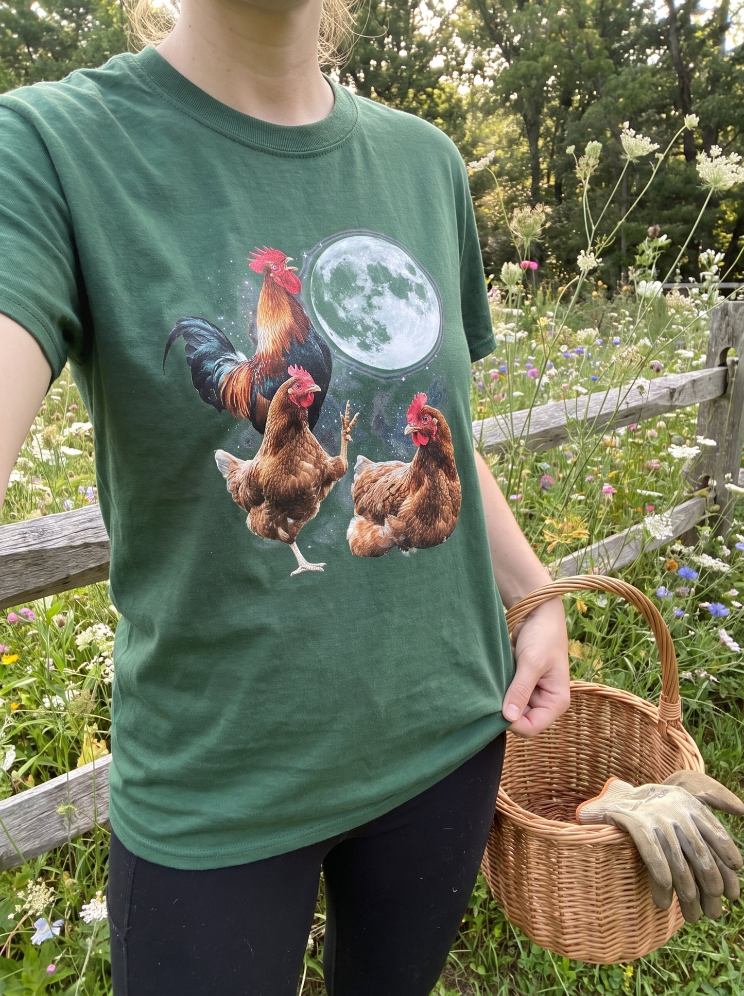Funny Moon Chicken Farm Animal T-Shirt